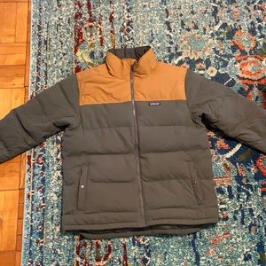 Patagonia Large men’s winter jacket.